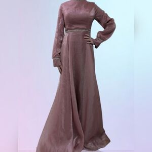 Shimmering Mauve Maxi Dress with Silver Accents